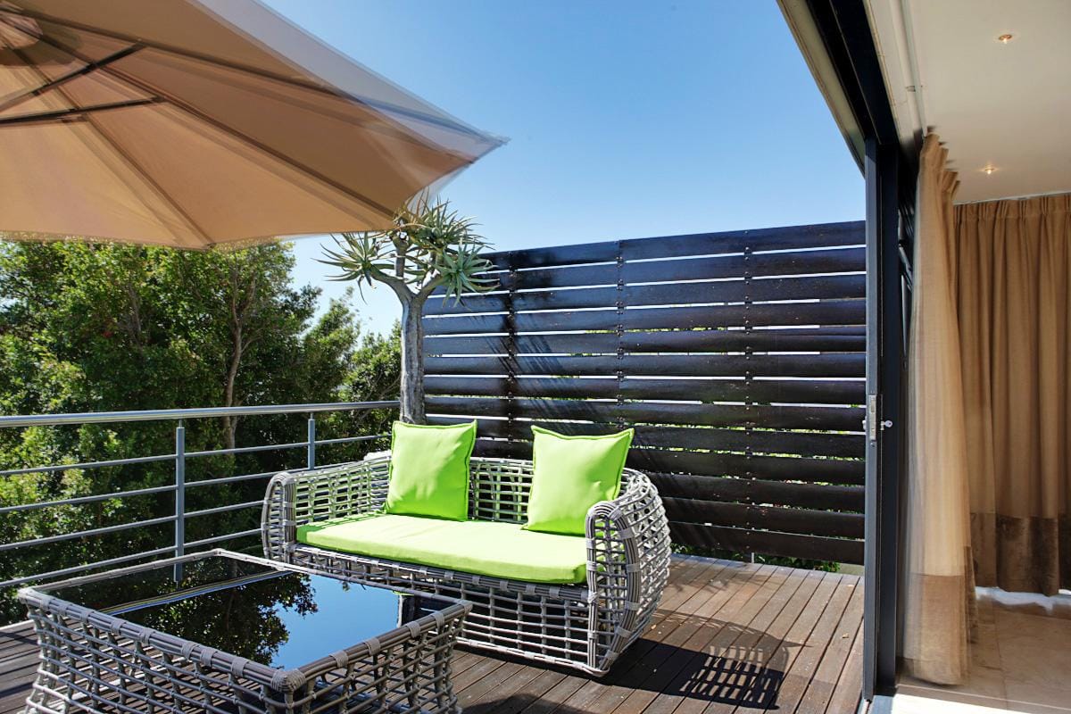 Photo 4 of Aloe Manor accommodation in Camps Bay, Cape Town with 4 bedrooms and 3 bathrooms