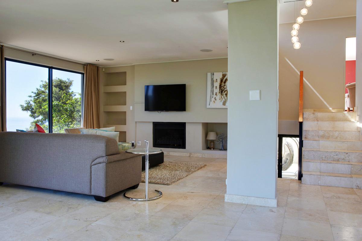 Photo 8 of Aloe Manor accommodation in Camps Bay, Cape Town with 4 bedrooms and 3 bathrooms