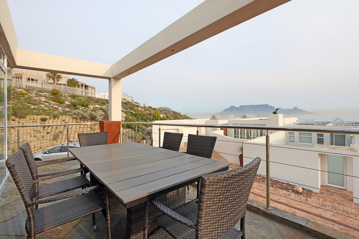 Photo 1 of Bayview 40 accommodation in Bloubergstrand, Cape Town with 4 bedrooms and 3 bathrooms