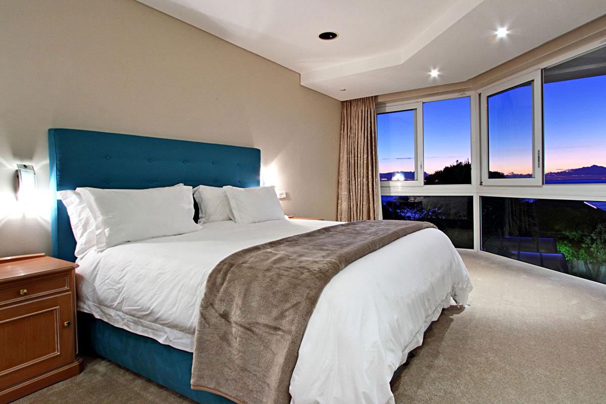 Photo 9 of Camps Bay Meadows accommodation in Camps Bay, Cape Town with 7 bedrooms and 5 bathrooms