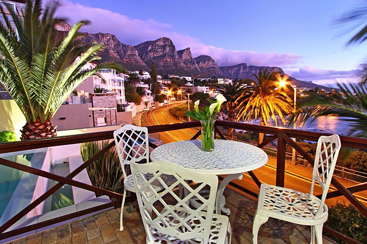 Photo 16 of Camps Bay Terrace Palm Suite accommodation in Camps Bay, Cape Town with 2 bedrooms and 2 bathrooms