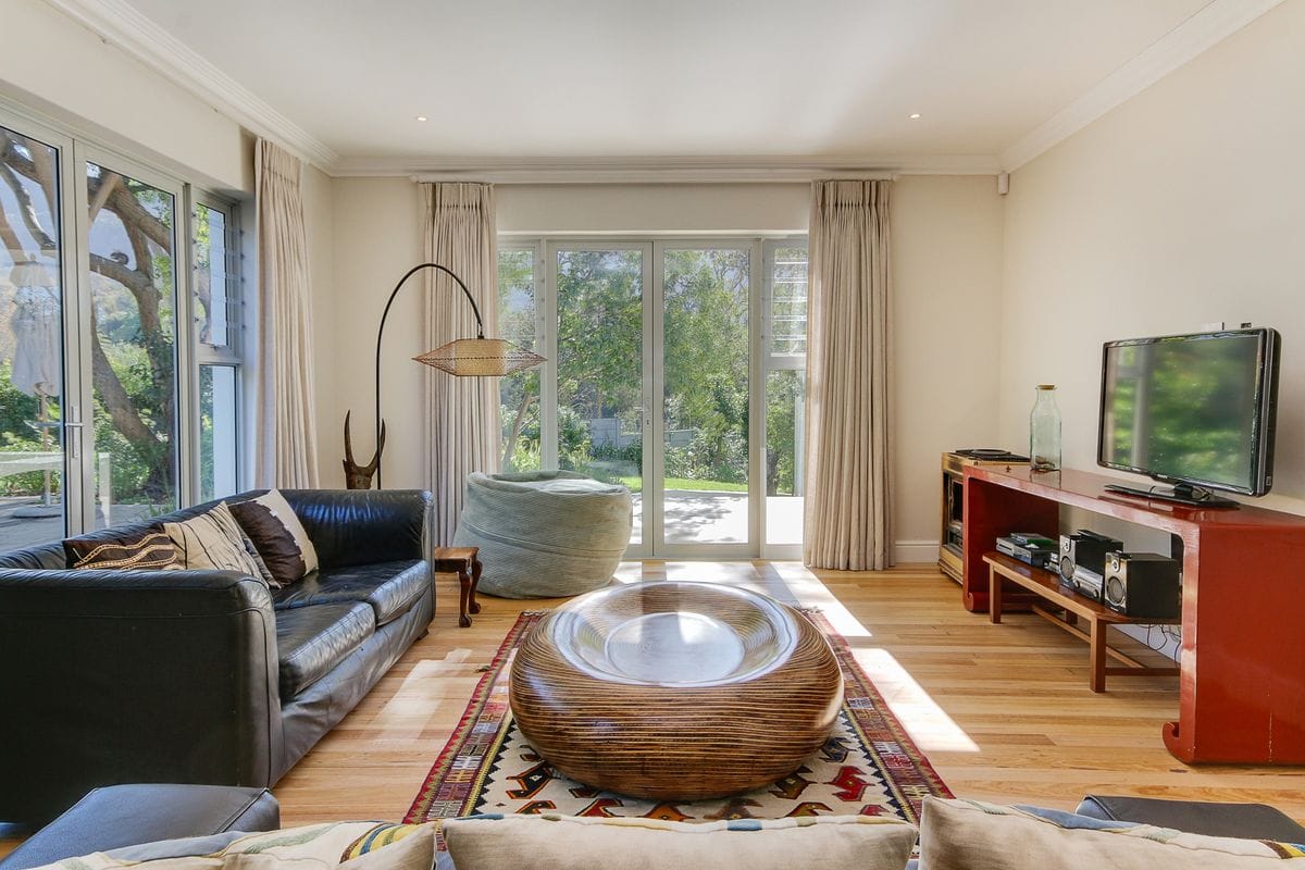 Photo 24 of Constantia House accommodation in Constantia, Cape Town with 4 bedrooms and 3 bathrooms