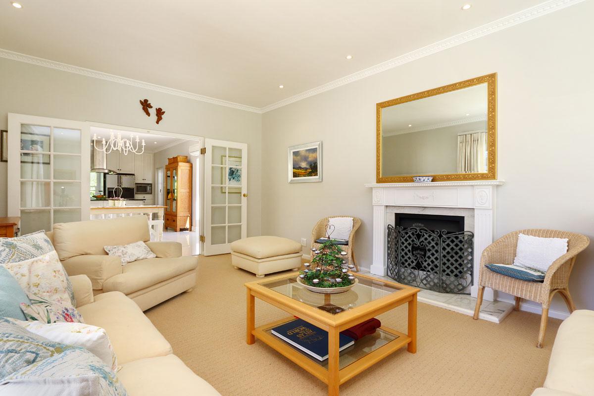 Photo 17 of Constantia Sunkissed Villa accommodation in Constantia, Cape Town with 5 bedrooms and 4 bathrooms