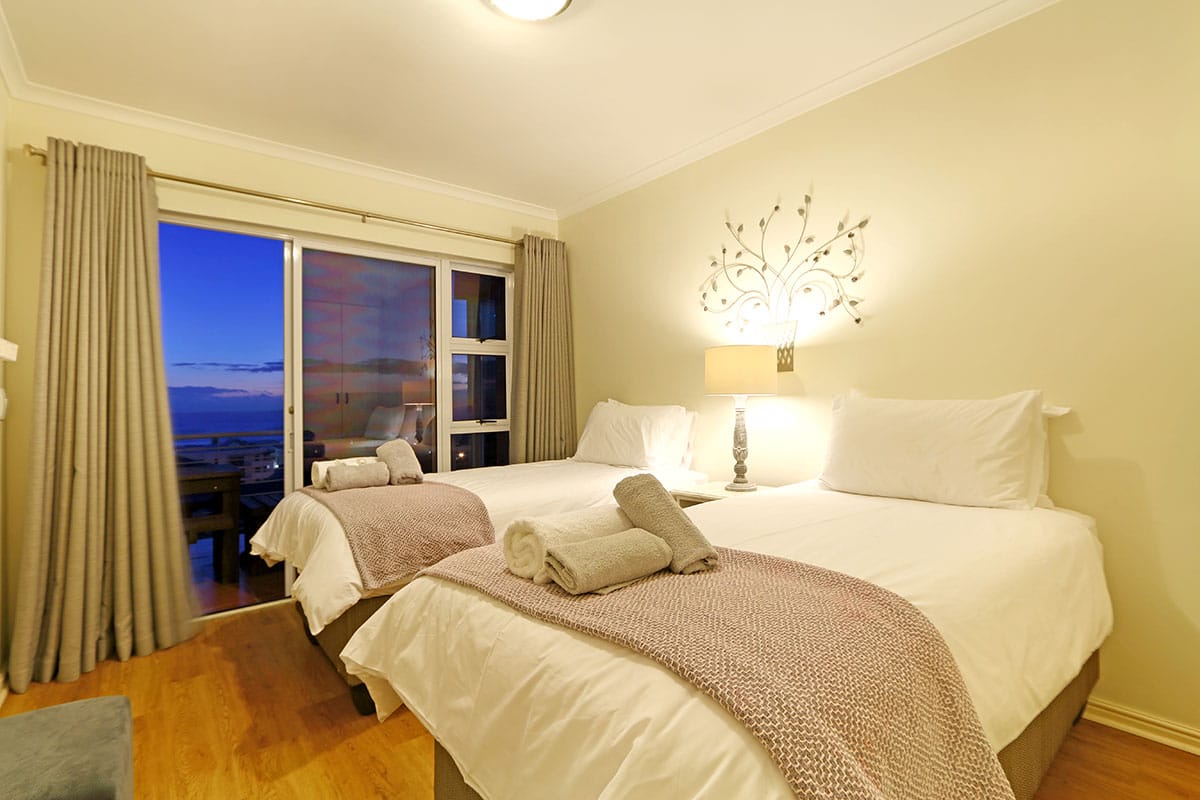 Photo 7 of Dolphin Ridge A2 accommodation in Bloubergstrand, Cape Town with 3 bedrooms and 2 bathrooms