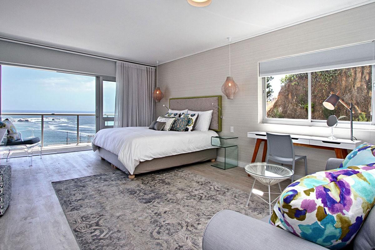 Photo 13 of Dunmore Blue accommodation in Clifton, Cape Town with 2 bedrooms and 2 bathrooms