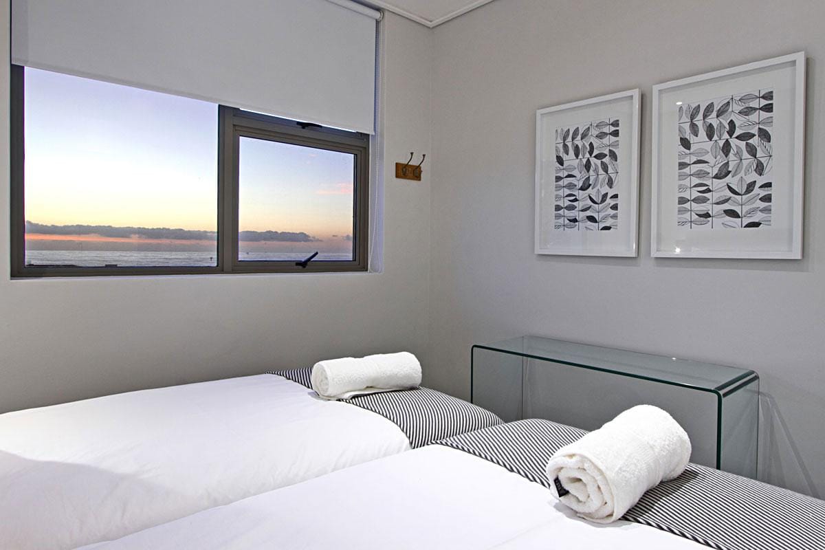 Photo 8 of Fairmont 1001 accommodation in Sea Point, Cape Town with 3 bedrooms and 2 bathrooms