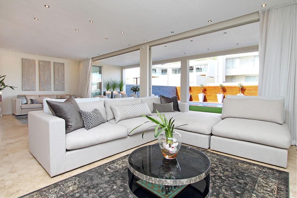 Photo 14 of Francaise Villa accommodation in Fresnaye, Cape Town with 4 bedrooms and 4 bathrooms
