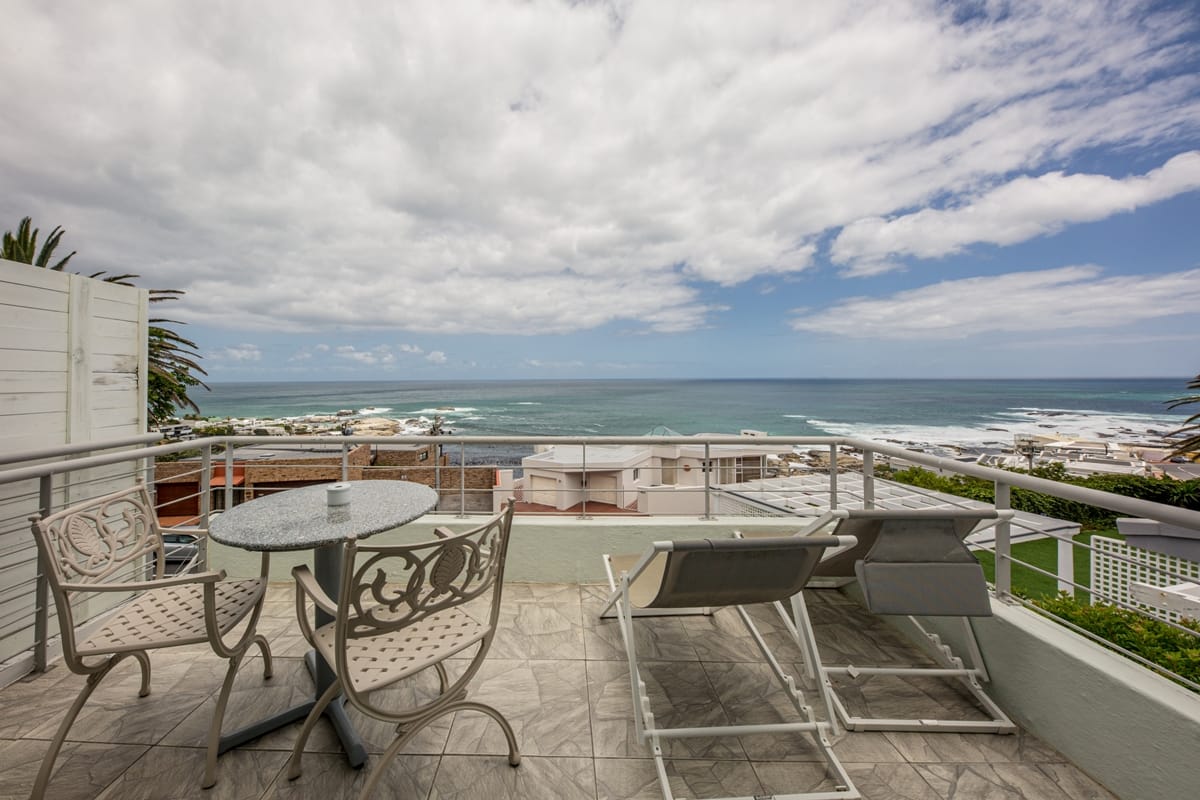 Photo 18 of Indigo Bay – The Penguin accommodation in Camps Bay, Cape Town with 1 bedrooms and 1 bathrooms