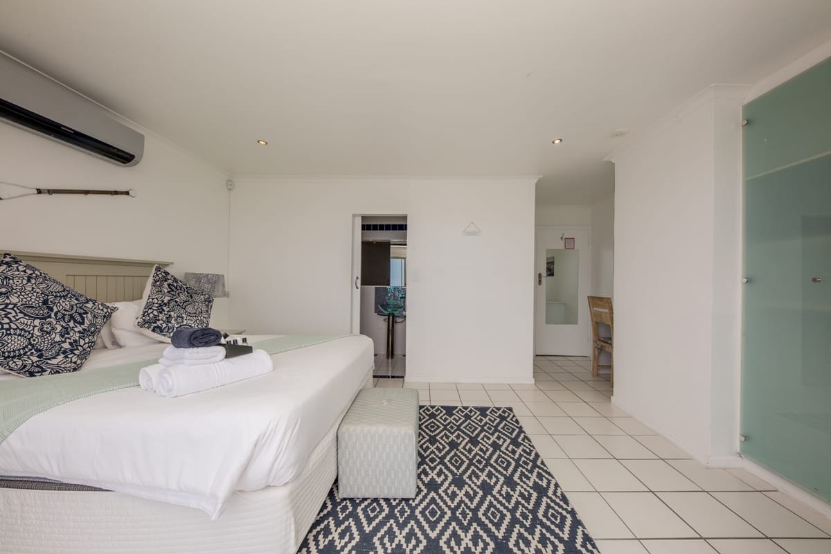 Photo 25 of Indigo Bay – The Penguin accommodation in Camps Bay, Cape Town with 1 bedrooms and 1 bathrooms