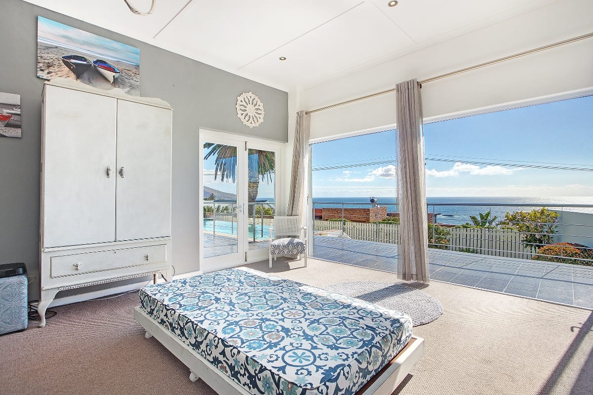 Photo 4 of Indigo Bay – The Villa accommodation in Camps Bay, Cape Town with 4 bedrooms and 4 bathrooms