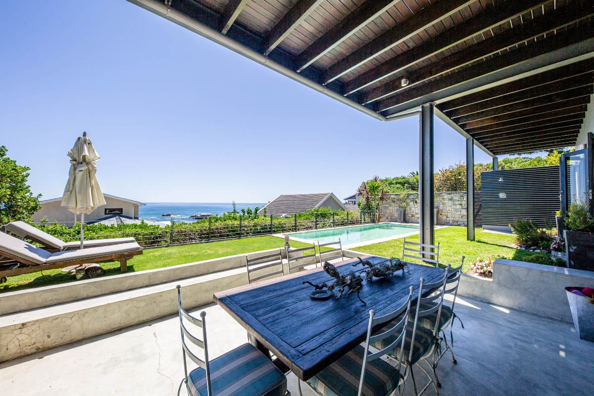 Photo 12 of Kaplan House accommodation in Camps Bay, Cape Town with 3 bedrooms and 3 bathrooms