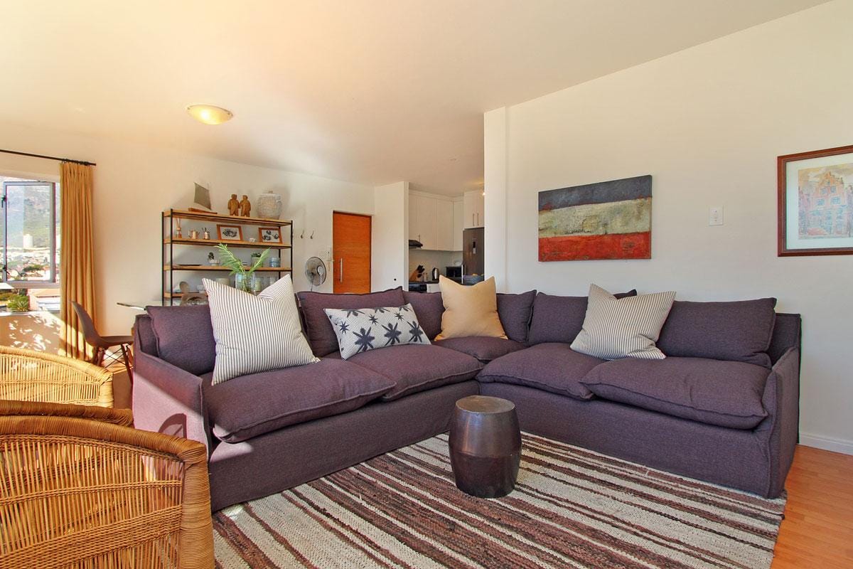 Photo 9 of Kloof Street Apartment accommodation in Gardens, Cape Town with 2 bedrooms and 1 bathrooms