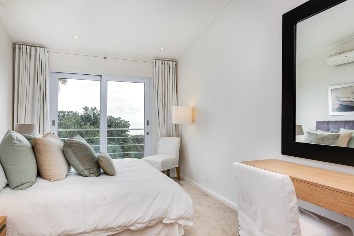 Photo 6 of Le Blanc Villa accommodation in Camps Bay, Cape Town with 5 bedrooms and 5 bathrooms
