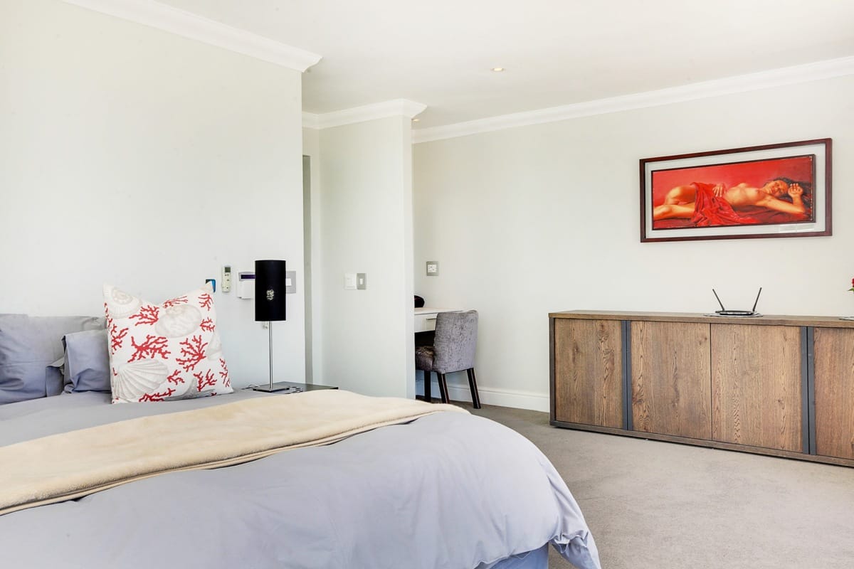 Photo 10 of Medburn Alcove accommodation in Camps Bay, Cape Town with 3 bedrooms and 3 bathrooms
