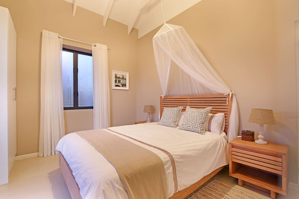 Photo 9 of Noordhoek Lakehouse accommodation in Noordhoek, Cape Town with 3 bedrooms and 2 bathrooms
