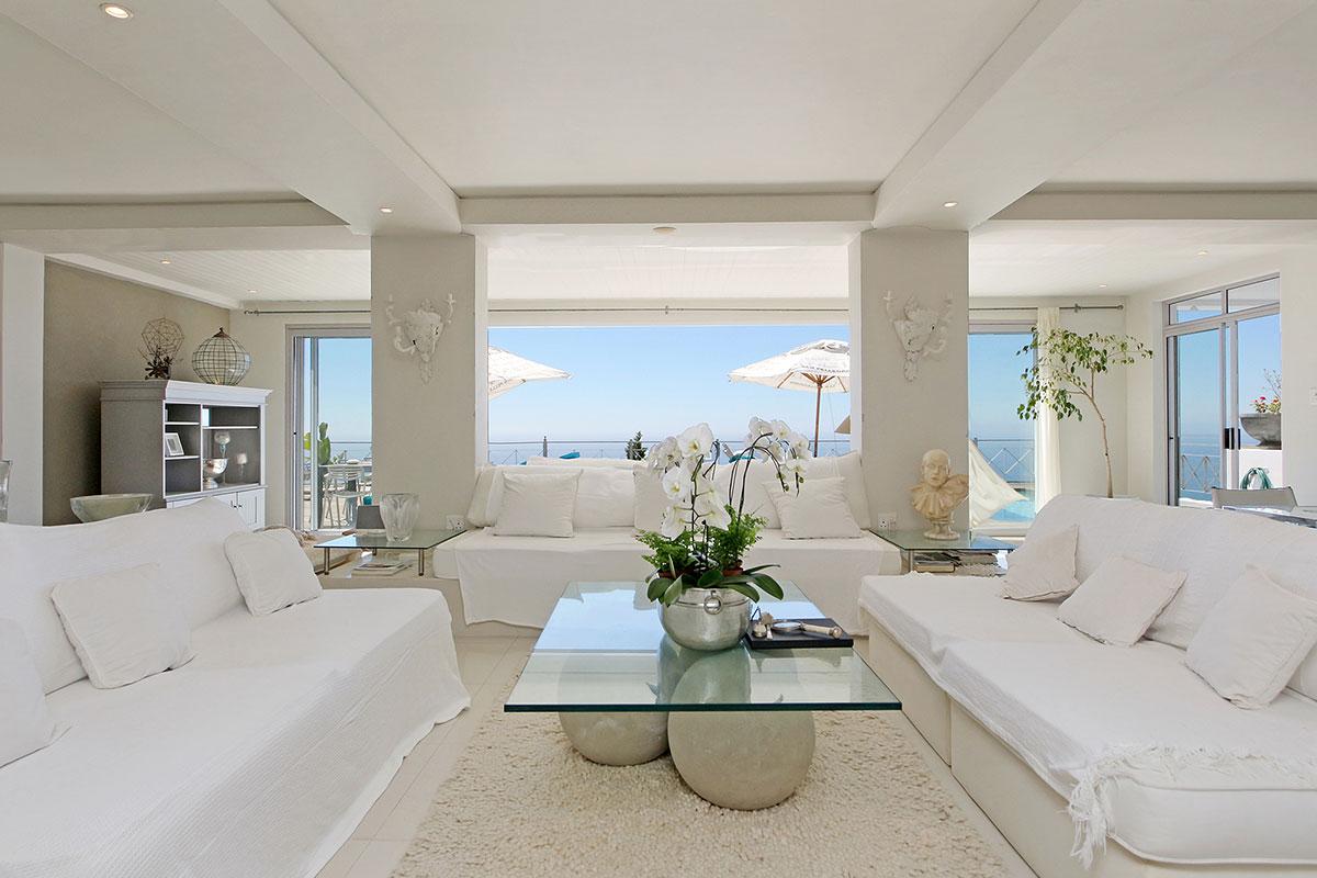 Photo 11 of Ocean Views Villa Bantry Bay accommodation in Bantry Bay, Cape Town with 4 bedrooms and 4 bathrooms