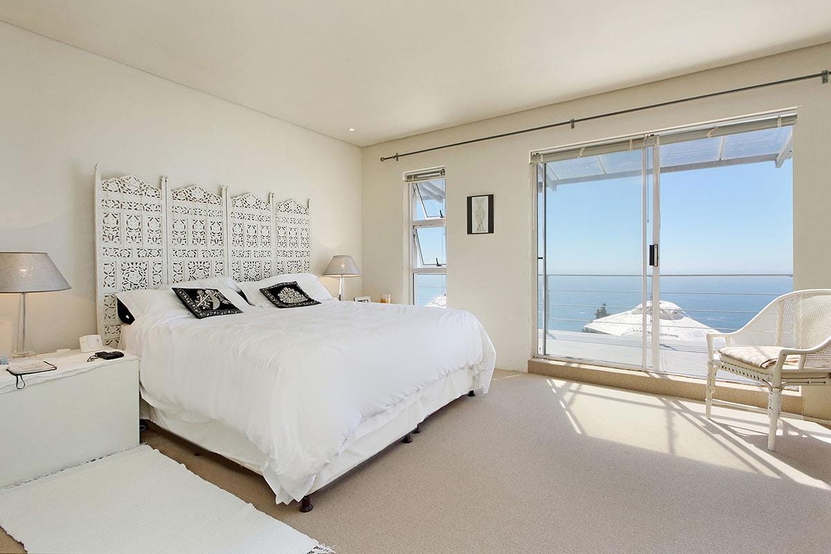 Photo 7 of Ocean Views Villa Bantry Bay accommodation in Bantry Bay, Cape Town with 4 bedrooms and 4 bathrooms