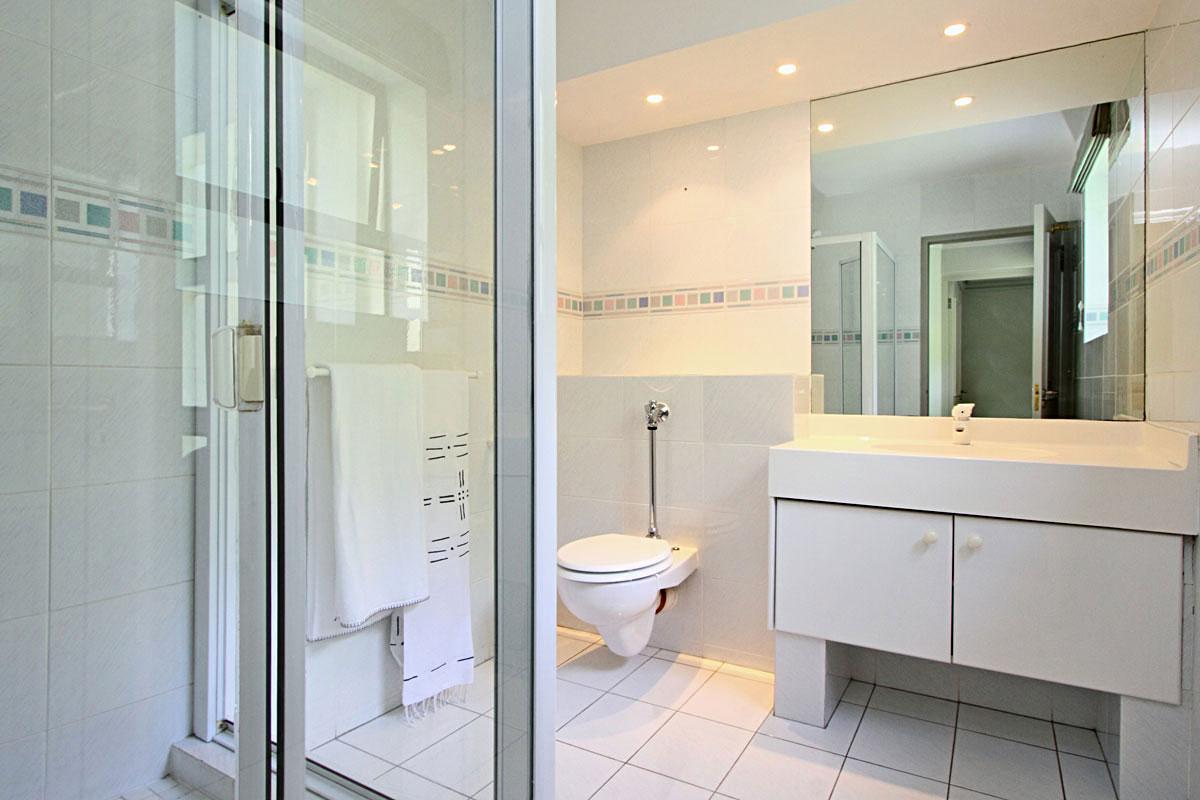 Photo 4 of Oddyssea Clifton accommodation in Clifton, Cape Town with 3 bedrooms and 3 bathrooms