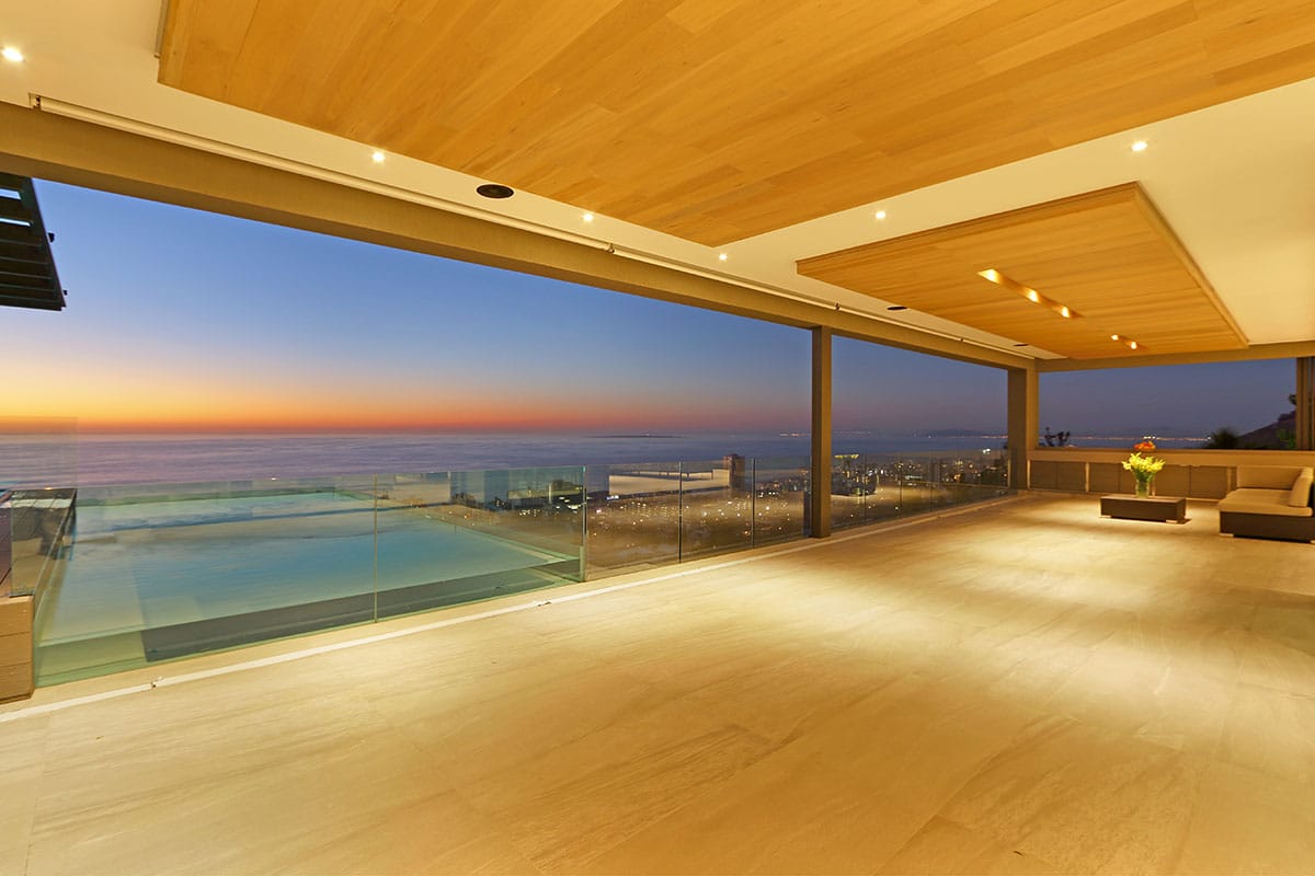 Photo 4 of Quartz Villa accommodation in Bantry Bay, Cape Town with 5 bedrooms and 5 bathrooms