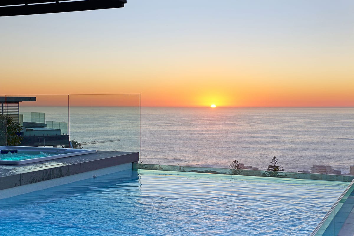 Photo 1 of Quartz Villa accommodation in Bantry Bay, Cape Town with 5 bedrooms and 5 bathrooms