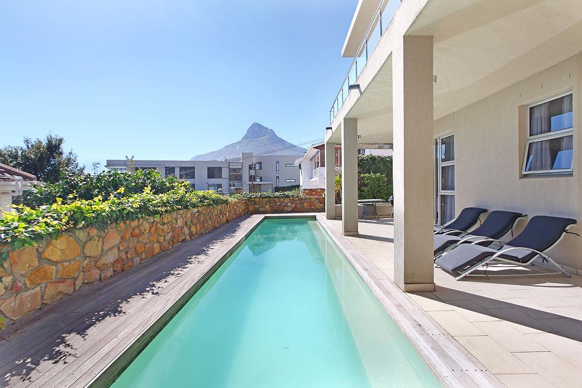 Photo 4 of The Rocks accommodation in Camps Bay, Cape Town with 4 bedrooms and 3.5 bathrooms