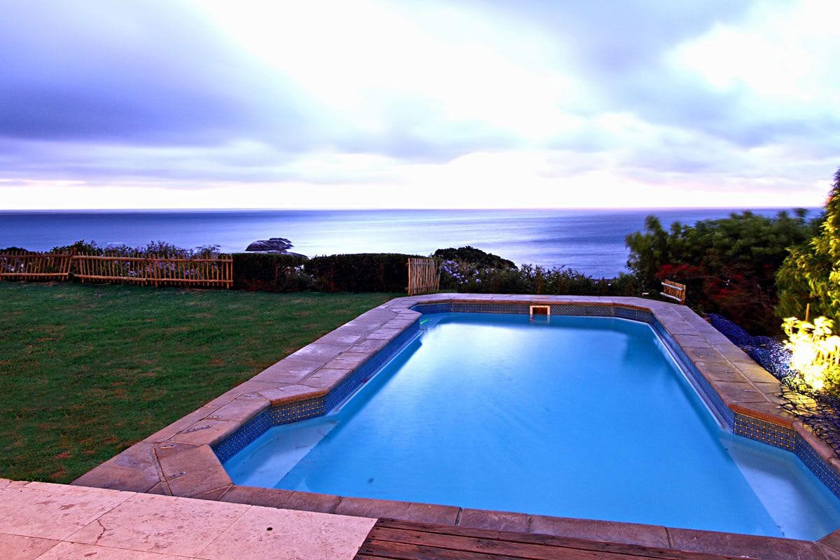 Photo 2 of Villa Besthill accommodation in Llandudno, Cape Town with 5 bedrooms and 4 bathrooms