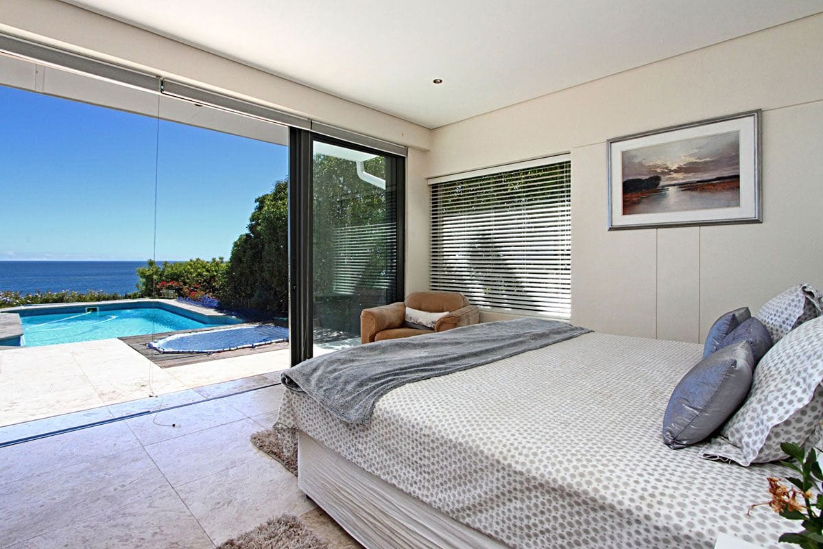 Photo 18 of Villa Besthill accommodation in Llandudno, Cape Town with 5 bedrooms and 4 bathrooms