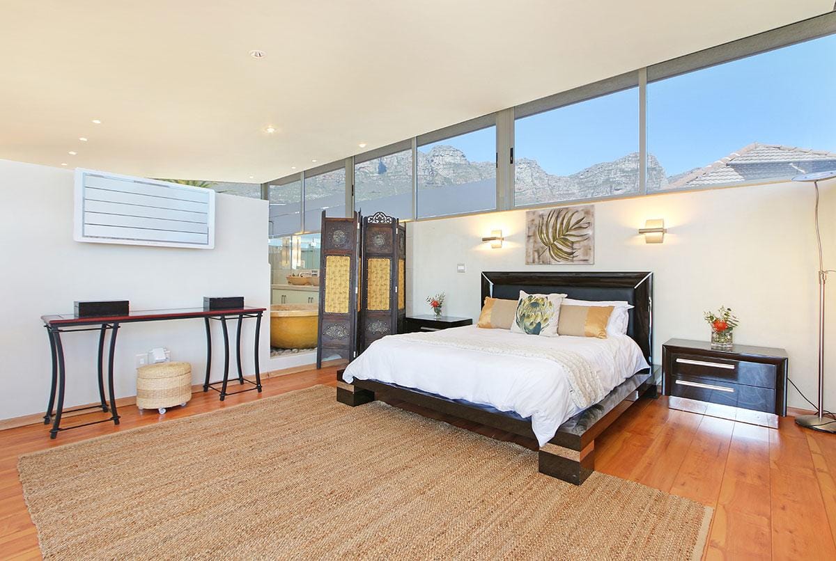 Photo 13 of The Rocks accommodation in Camps Bay, Cape Town with 4 bedrooms and 3.5 bathrooms