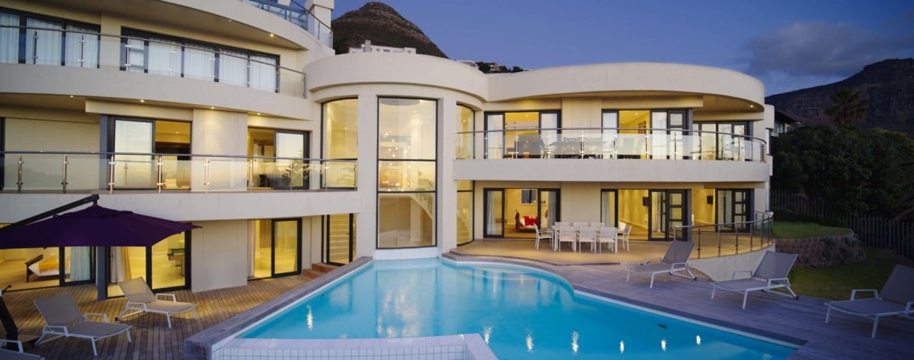 Photo 8 of Sunset Mansion accommodation in Llandudno, Cape Town with 7 bedrooms and 7 bathrooms