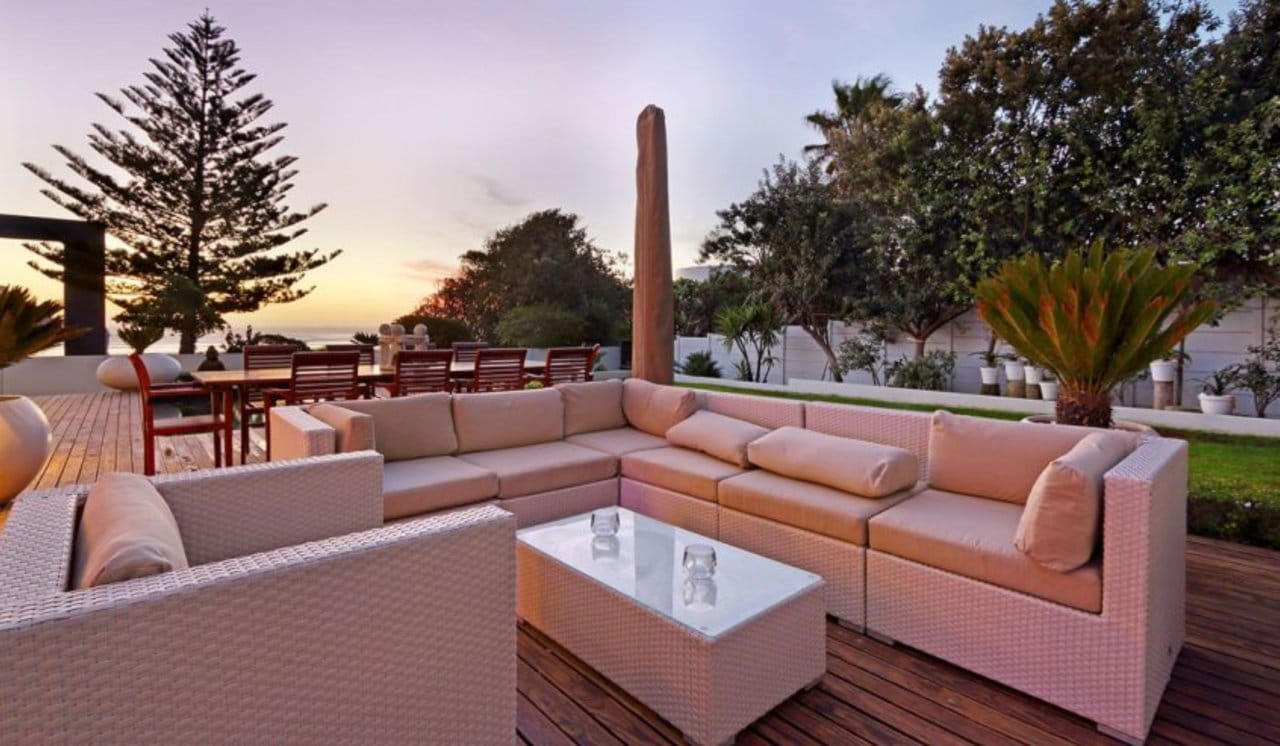 Photo 10 of Flamingo Villa accommodation in Melkbosstrand, Cape Town with 4 bedrooms and 3 bathrooms