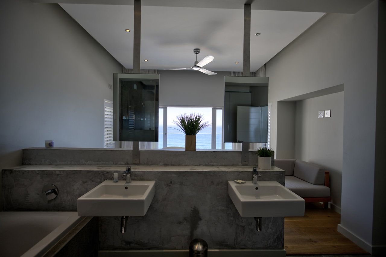 Photo 6 of Clifton 42 accommodation in Clifton, Cape Town with 3 bedrooms and 3 bathrooms