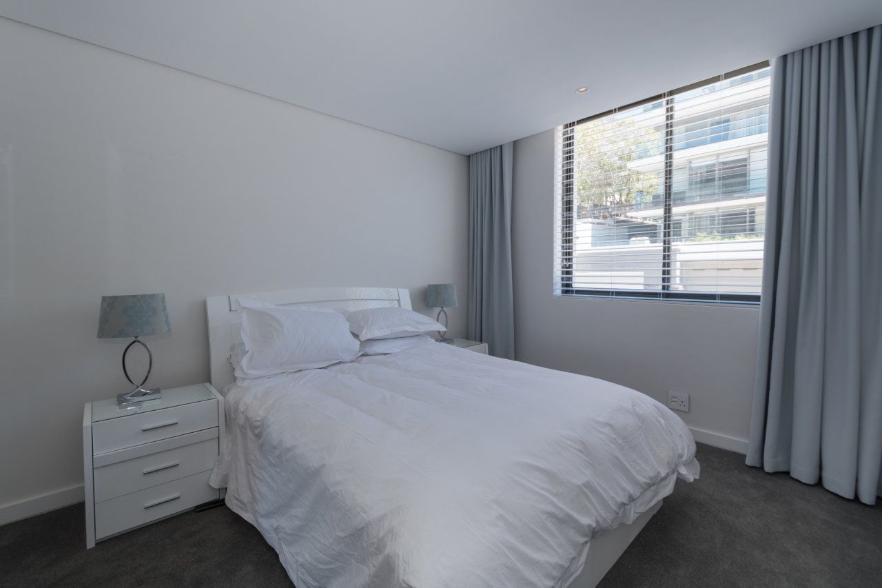 Photo 30 of 22 Chepstow Apartment accommodation in Green Point, Cape Town with 3 bedrooms and 3 bathrooms
