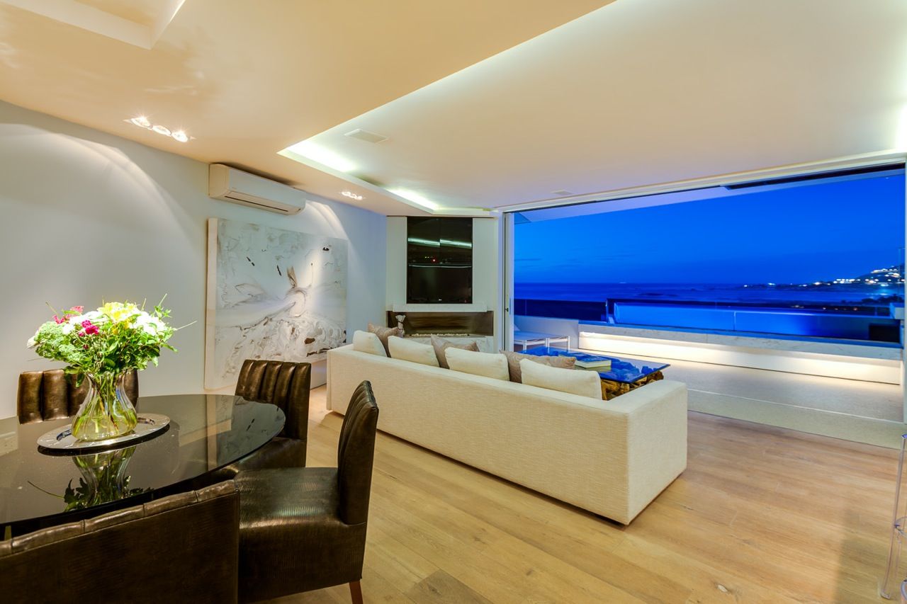Photo 4 of Bali Bay Luxury Penthouse accommodation in Camps Bay, Cape Town with 3 bedrooms and 3 bathrooms