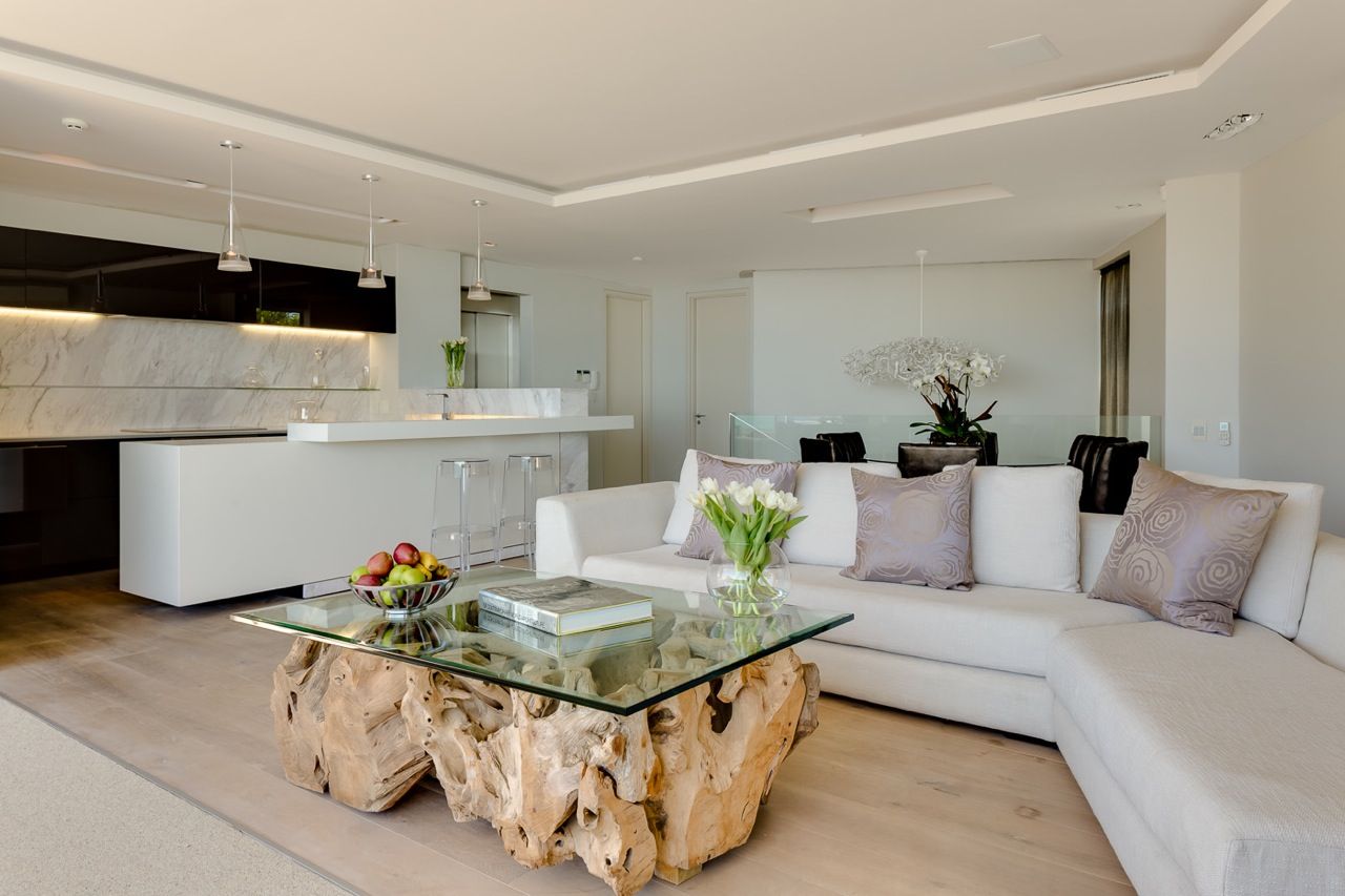 Photo 5 of Bali Bay Luxury Penthouse accommodation in Camps Bay, Cape Town with 3 bedrooms and 3 bathrooms