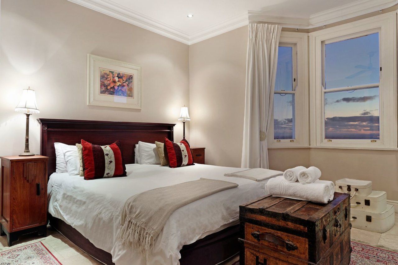 Photo 18 of Bingley Place accommodation in Camps Bay, Cape Town with 5 bedrooms and 5 bathrooms