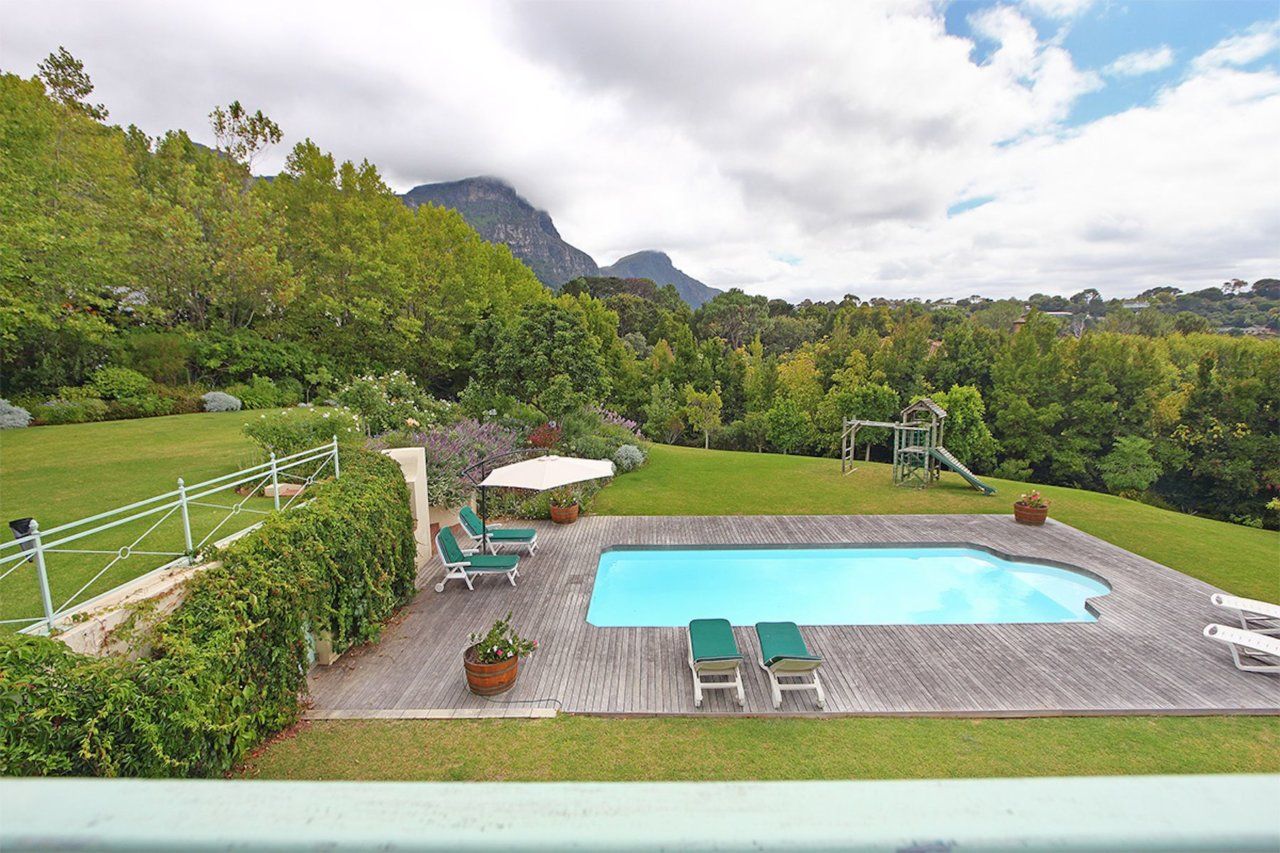 Photo 6 of Constantia Outlook accommodation in Constantia, Cape Town with 6 bedrooms and 6 bathrooms