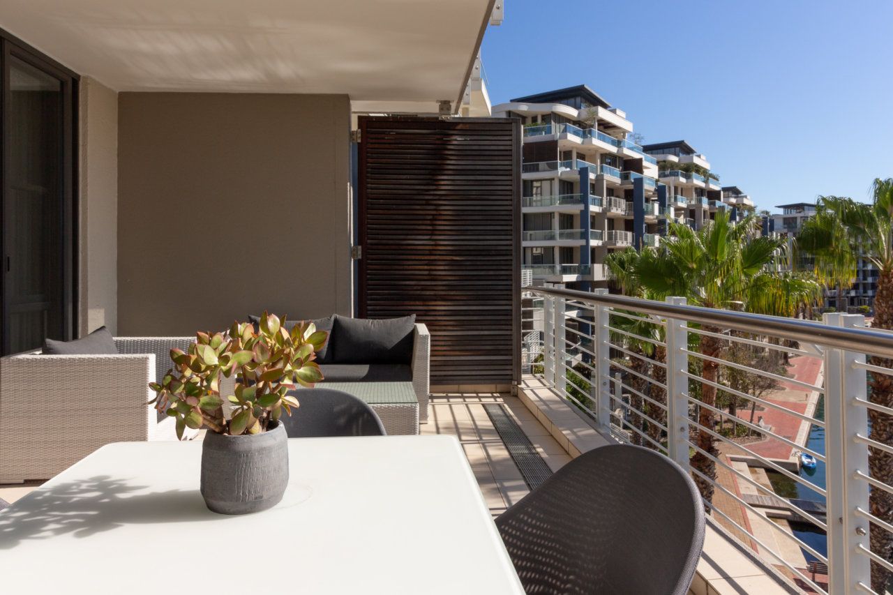 Photo 10 of Juliette 307 accommodation in V&A Waterfront, Cape Town with 1 bedrooms and 1 bathrooms