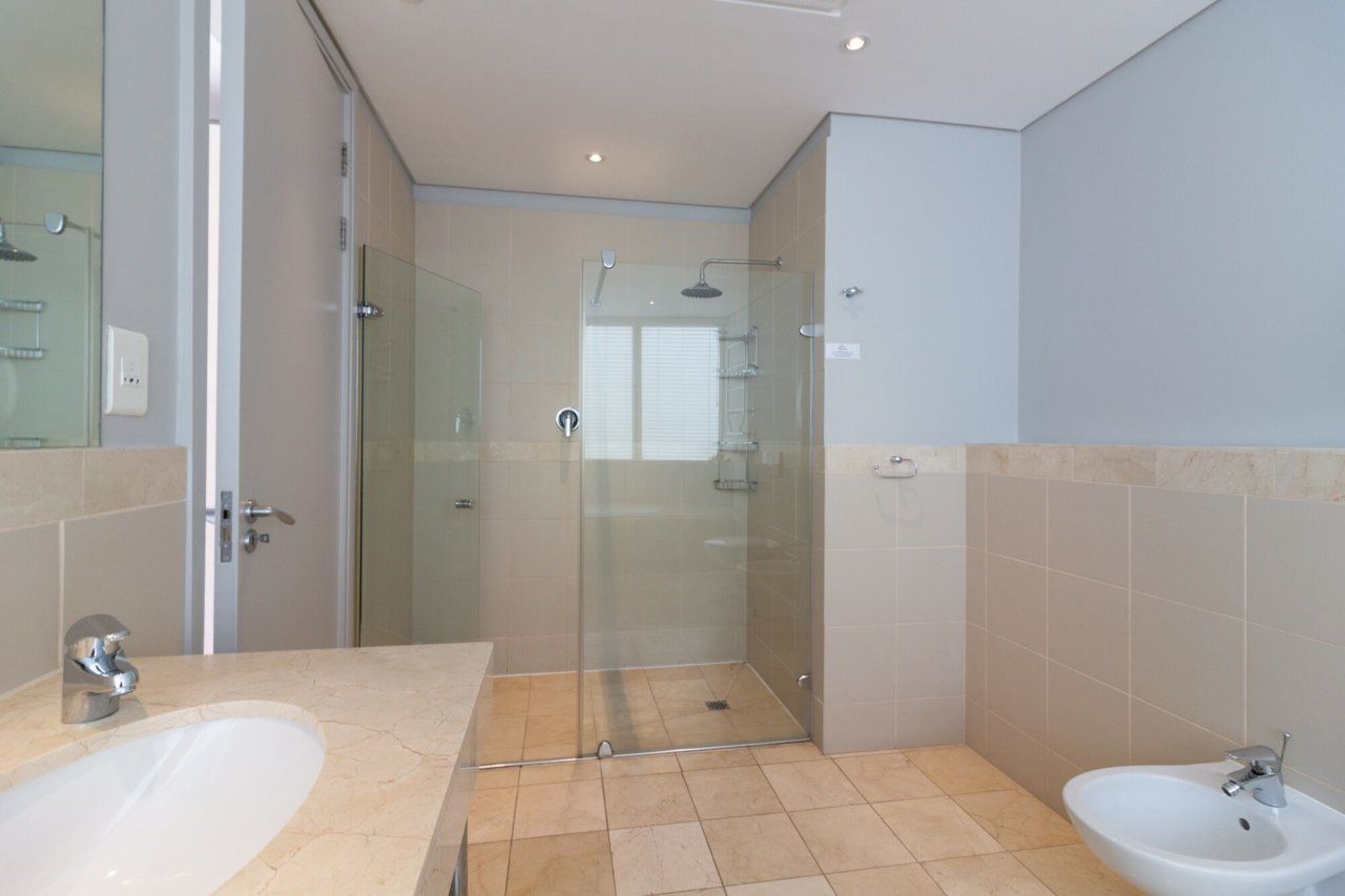 Photo 10 of Penrith 204 accommodation in V&A Waterfront, Cape Town with 3 bedrooms and 3 bathrooms