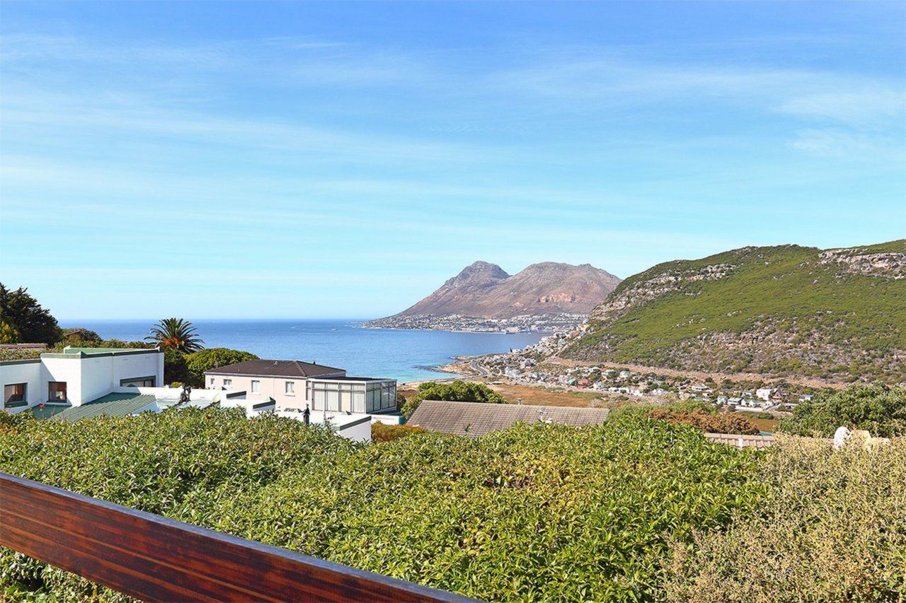 Photo 27 of Simonstown Views accommodation in Simons Town, Cape Town with 4 bedrooms and 3 bathrooms