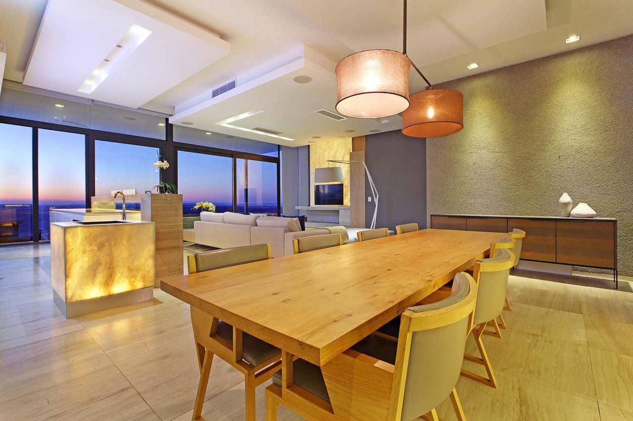 Photo 29 of Villa Hakue accommodation in Bakoven, Cape Town with 4 bedrooms and 4 bathrooms