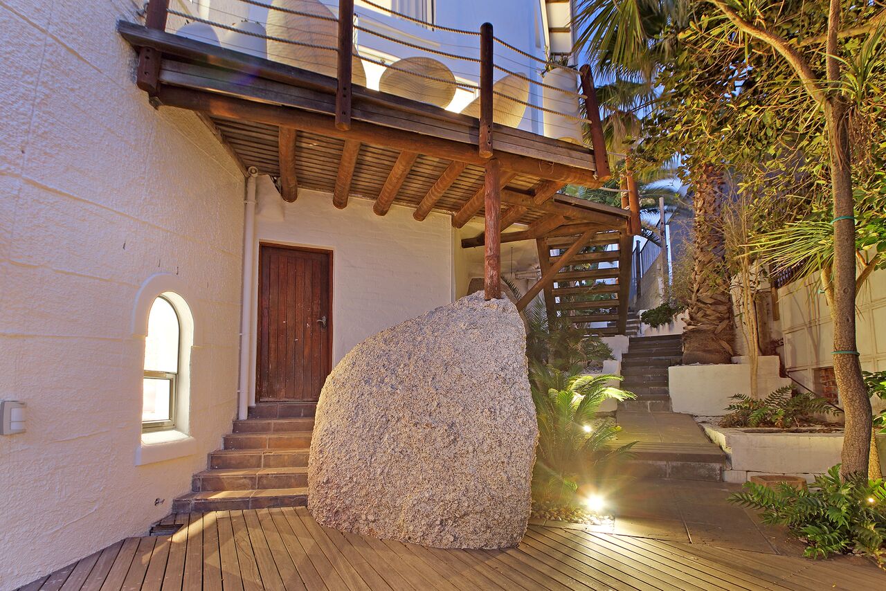 Photo 25 of Eagles Rock Villa accommodation in Bantry Bay, Cape Town with 6 bedrooms and 6 bathrooms