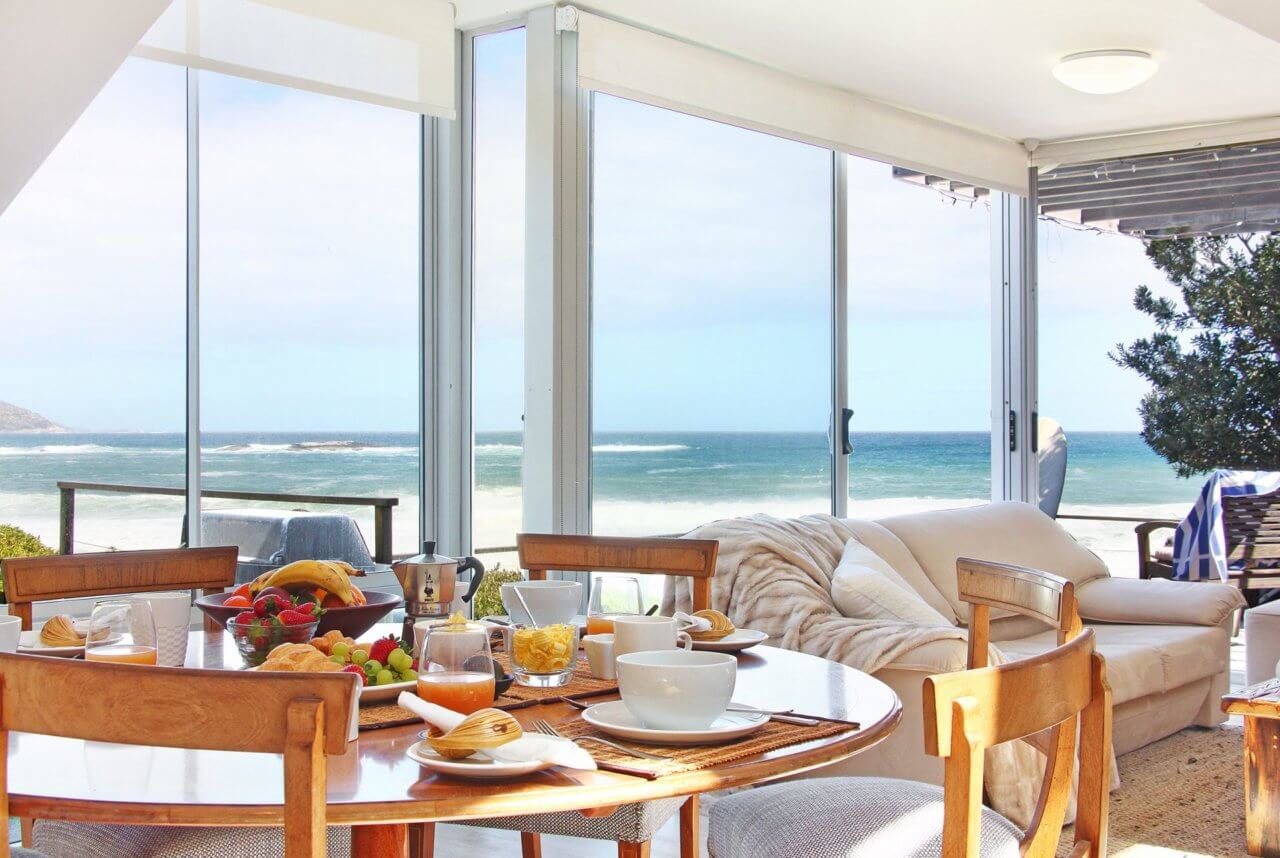 Photo 19 of Glen Beach Vista House Upper Unit accommodation in Camps Bay, Cape Town with 1 bedrooms and 1 bathrooms