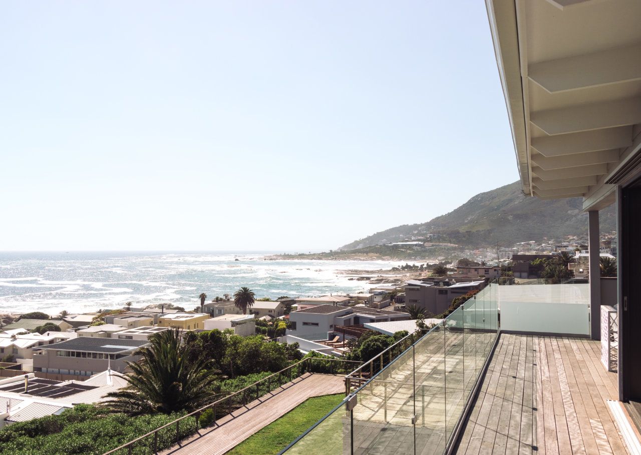 Photo 4 of Duodecima Villa accommodation in Camps Bay, Cape Town with 4 bedrooms and 4 bathrooms
