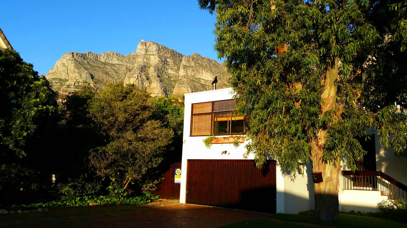Photo 2 of Camps Bay House accommodation in Camps Bay, Cape Town with 4 bedrooms and 3 bathrooms