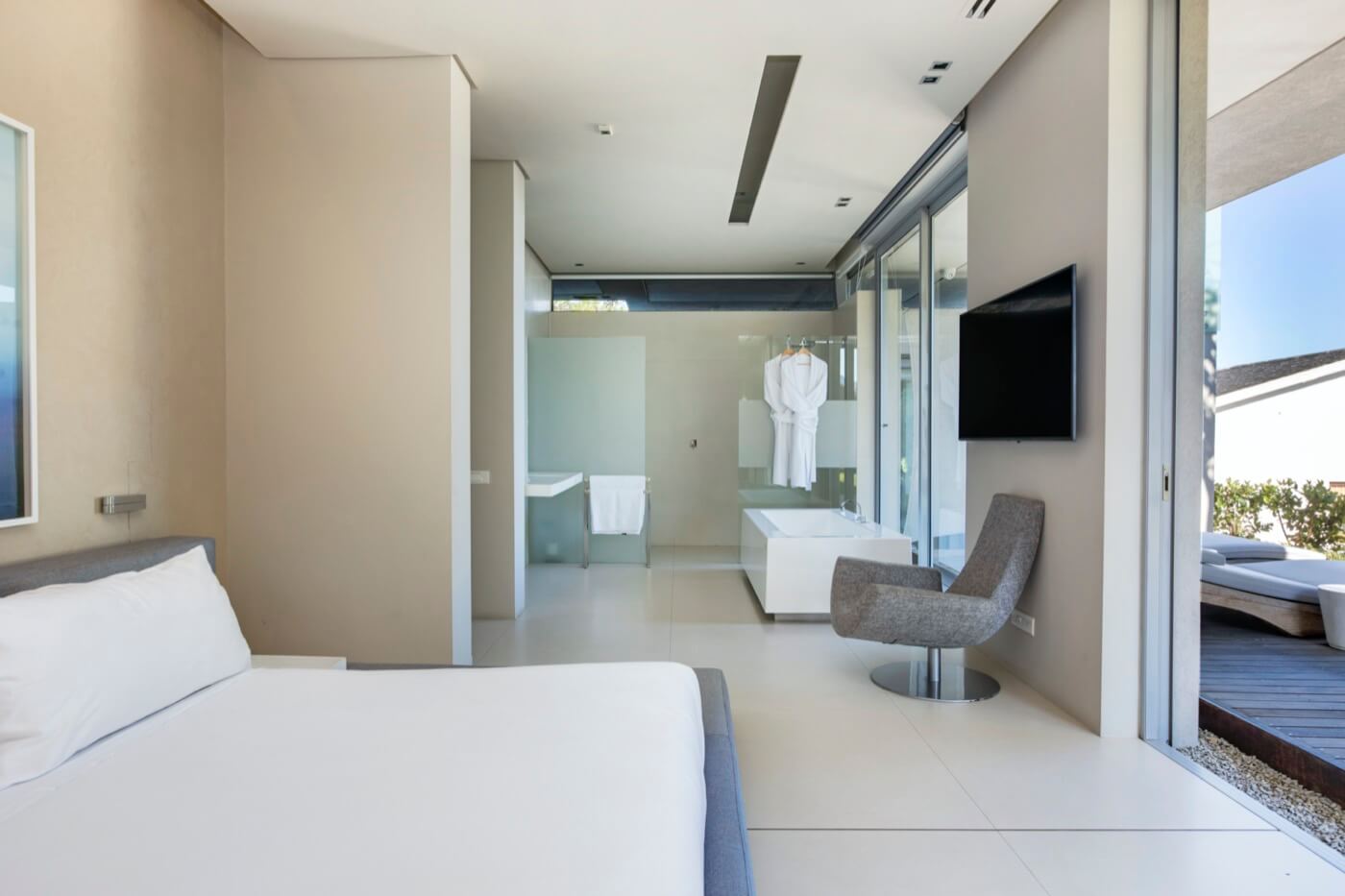 Photo 30 of The Crescent accommodation in Camps Bay, Cape Town with 6 bedrooms and 6.5 bathrooms