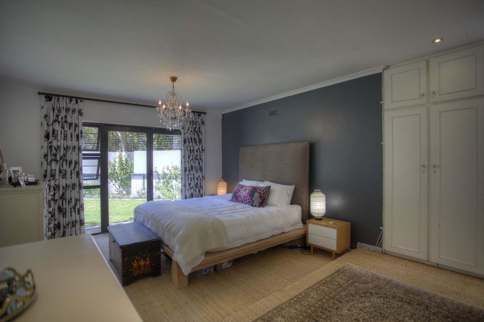 Photo 2 of Villa Robertson accommodation in Constantia, Cape Town with 4 bedrooms and 3 bathrooms