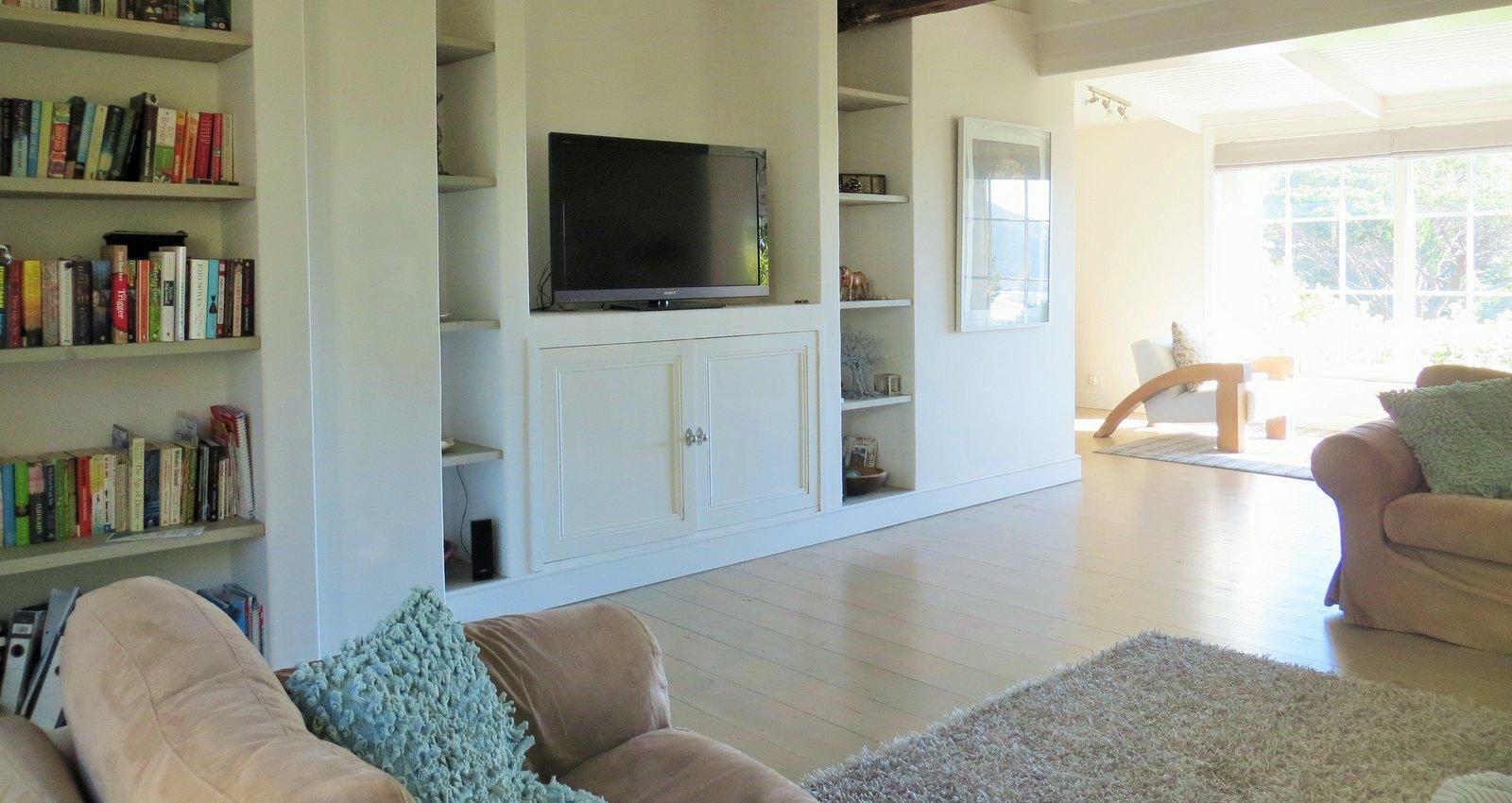 Photo 2 of Riverstone Villa accommodation in Hout Bay, Cape Town with 4 bedrooms and 3 bathrooms