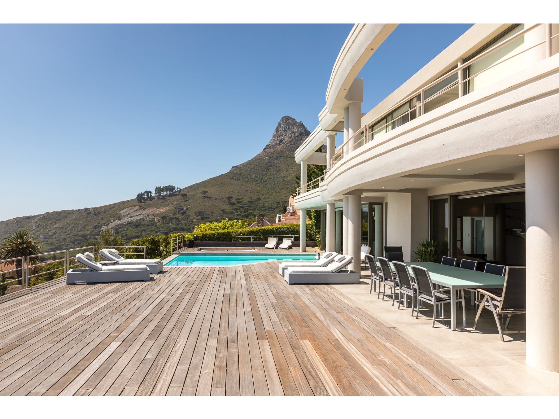 Photo 12 of Geneva Sunsets accommodation in Camps Bay, Cape Town with 6 bedrooms and 7 bathrooms