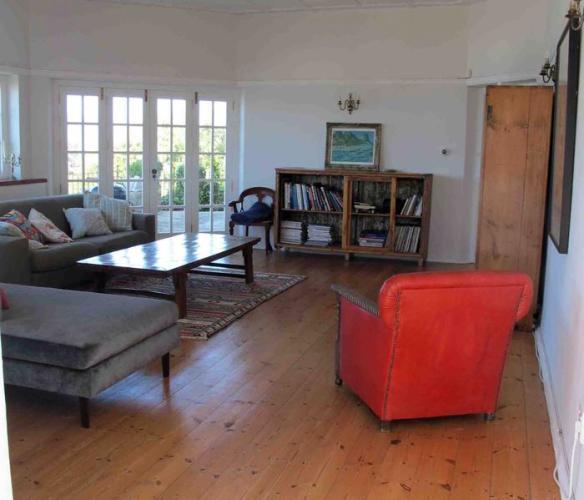 Photo 9 of Brynmor Villa accommodation in St James, Cape Town with 5 bedrooms and 3 bathrooms
