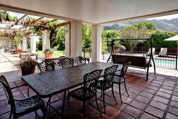 Photo 6 of Constantia Glen accommodation in Constantia, Cape Town with 5 bedrooms and 4 bathrooms